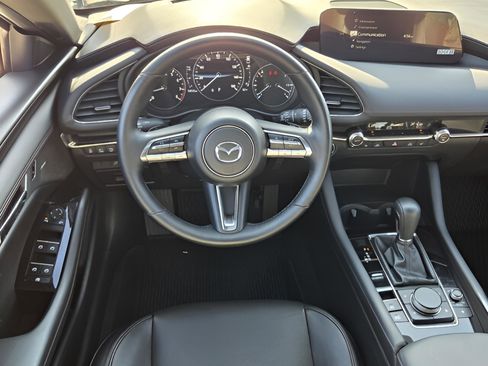 Used 2023 MAZDA MAZDA3 Hatchback w/ Appearance Package image 12