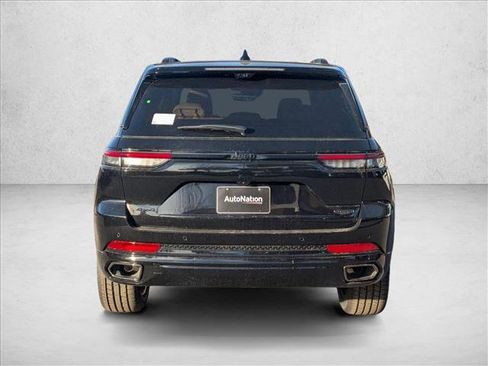 New 2025 Jeep Grand Cherokee Summit w/ Adv Protech Group IV image 8