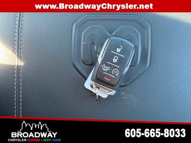 New 2026 RAM 2500 Laramie w/ Towing Technology Group AWD/4WD image 23