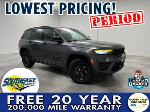 Used 2024 Jeep Grand Cherokee Altitude RWD image 1