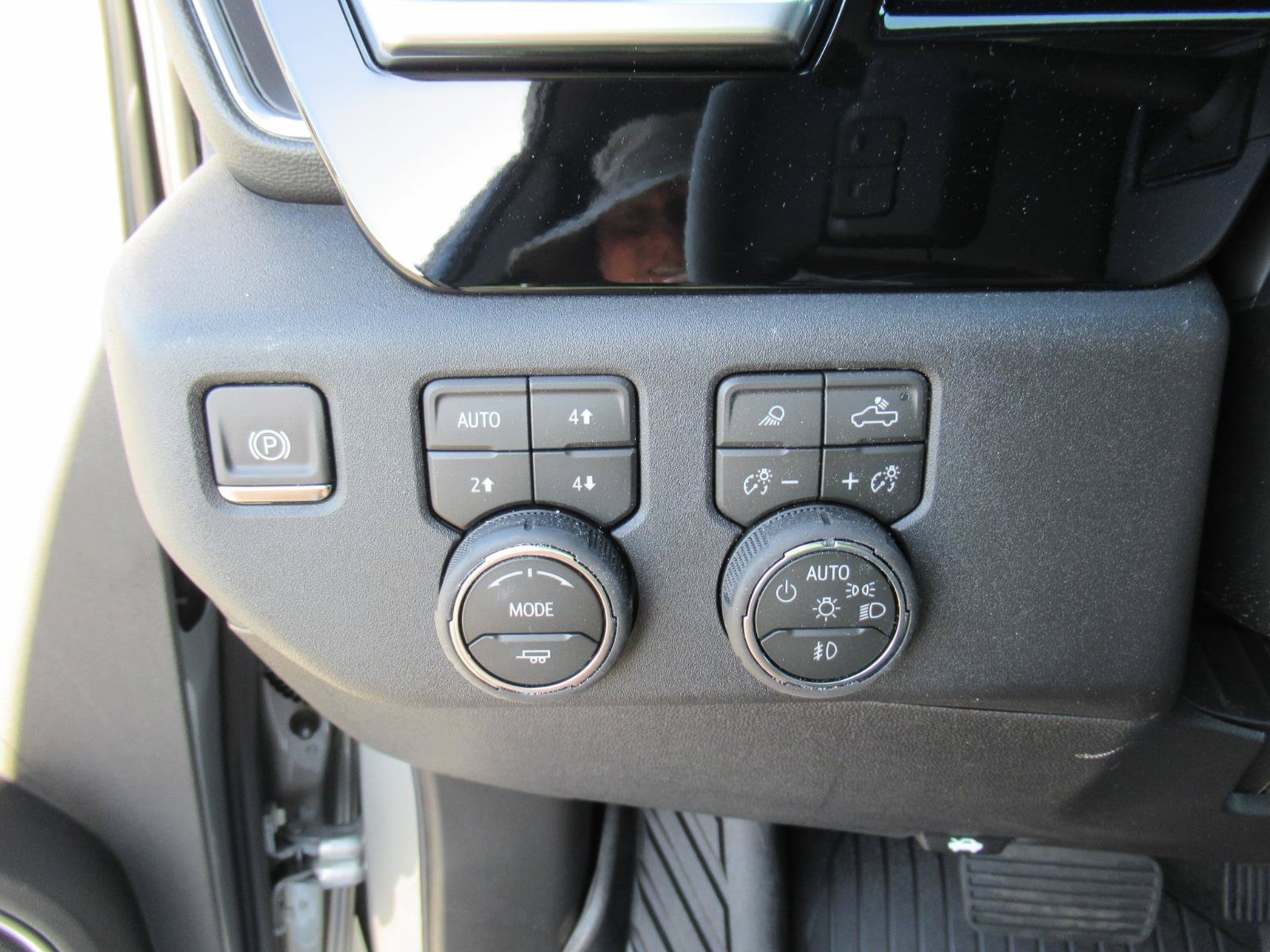 New 2026 Chevrolet Silverado 1500 RST w/ RST All Star Premium Package AWD/4WD image 20