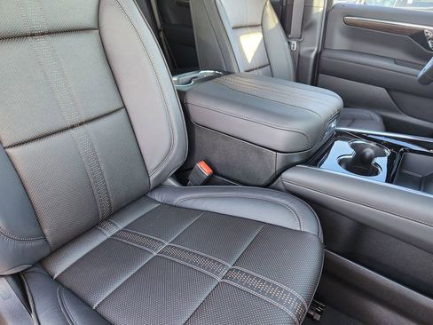 New 2026 Chevrolet Tahoe High Country AWD/4WD image 11