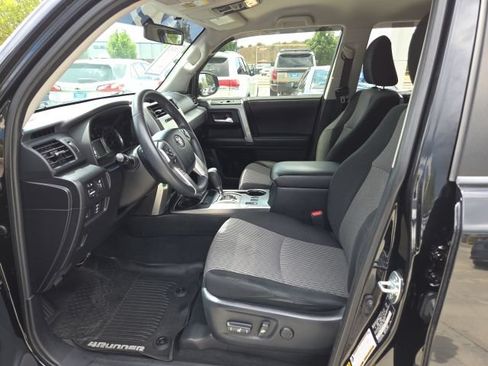 Used 2019 Toyota 4Runner SR5 AWD/4WD image 15
