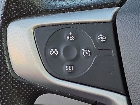 Used 2024 GMC Terrain SLE image 20