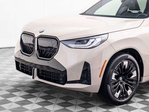 New 2025 BMW X3 xDrive30i w/ Premium Package image 37