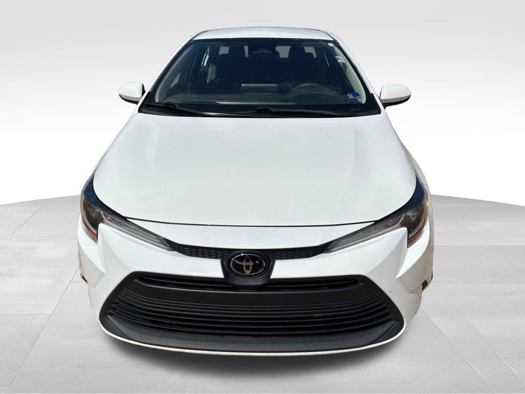 Used 2024 Toyota Corolla LE FWD image 9