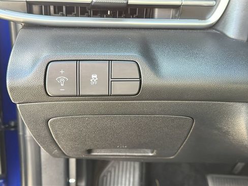 Used 2024 Hyundai Elantra SEL FWD image 20