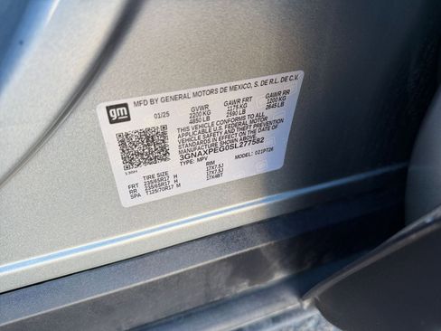 Used 2025 Chevrolet Equinox LT image 28