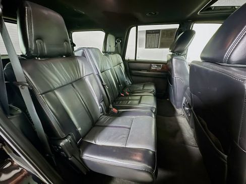 Used 2017 Lincoln Navigator Select AWD/4WD image 32