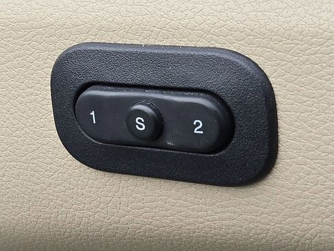 Used 2020 Jeep Grand Cherokee Limited w/ Luxury Group II image 27