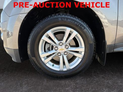 Used 2011 Chevrolet Equinox LTZ FWD image 9