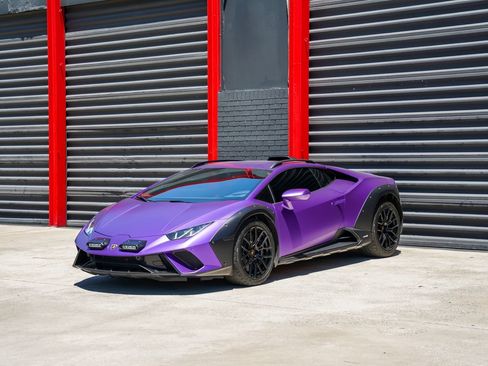 Used 2024 Lamborghini Huracan Sterrato AWD/4WD image 1