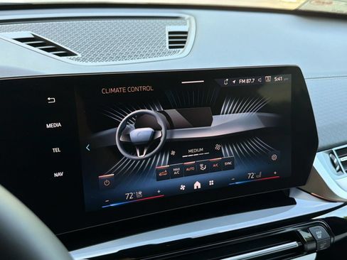 New 2027 BMW X2 xDrive28i AWD/4WD image 20