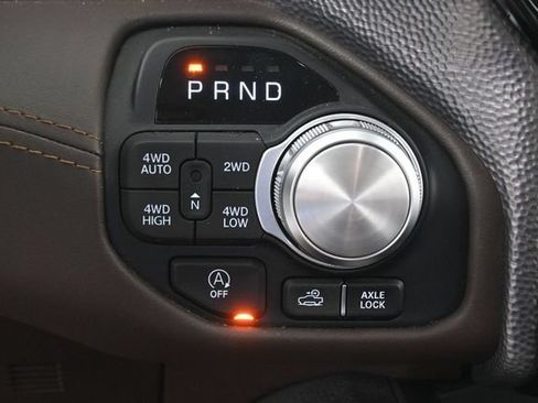 Used 2025 RAM 1500 Limited AWD/4WD image 21
