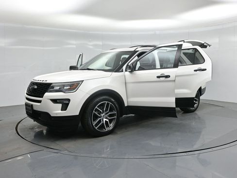 Certified 2018 Ford Explorer Sport image 36
