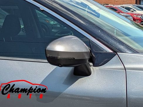 Used 2021 Nissan Rogue SV FWD image 14