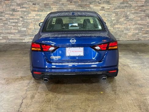 Certified 2023 Nissan Altima 2.5 SR w/ SR Premium Package FWD image 7