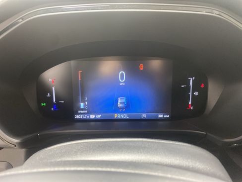 Used 2025 Ford Escape ST-Line AWD/4WD image 18
