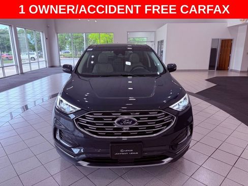 Used 2019 Ford Edge Titanium w/ Equipment Group 301A FWD image 2