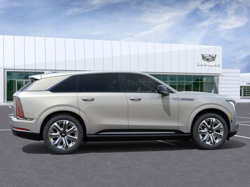 New 2025 Cadillac Escalade IQ Luxury 2 w/ LPO, Radiant Package image 29