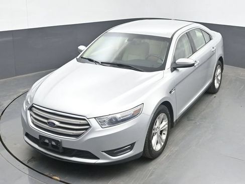 Used 2013 Ford Taurus SEL FWD image 15
