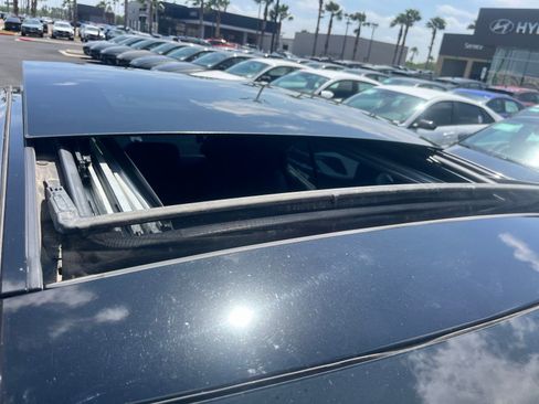 Used 2021 Toyota Camry XSE FWD image 5
