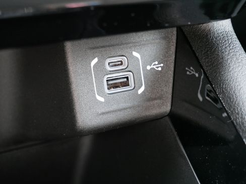 New 2026 Jeep Compass Limited AWD/4WD image 16