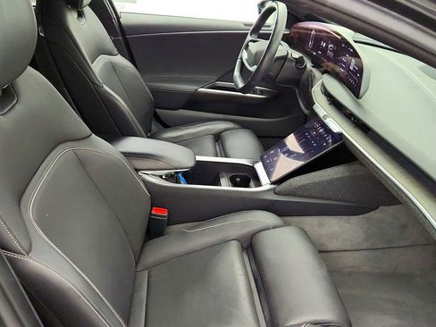Used 2023 Lucid Air Touring image 21