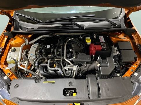 Certified 2023 Nissan Sentra SR FWD image 32
