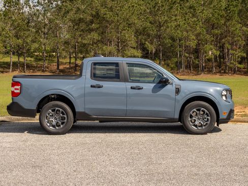 New 2026 Ford Maverick XLT w/ XLT Luxury Package AWD/4WD image 7