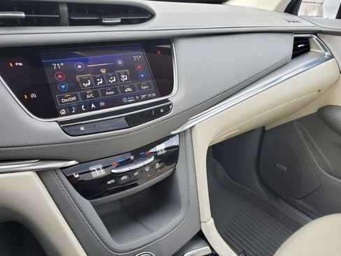 Certified 2023 Cadillac XT5 Premium Luxury w/ LPO, Floor Liner Package image 31