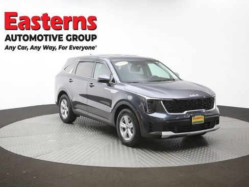 Used 2024 Kia Sorento LX image 50