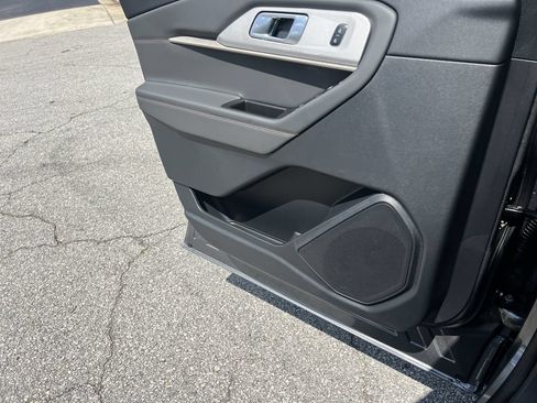 New 2026 Ford Explorer Active AWD/4WD image 12