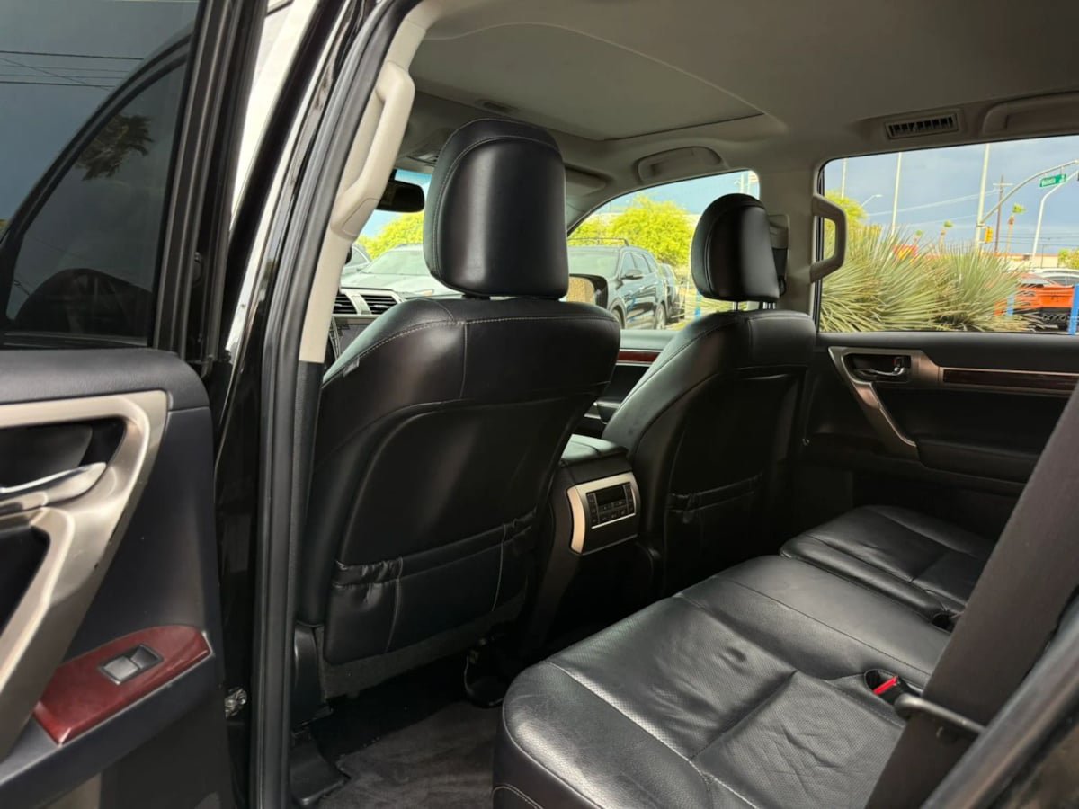 Used 2014 Lexus GX 460 w/ Premium Package AWD/4WD image 43