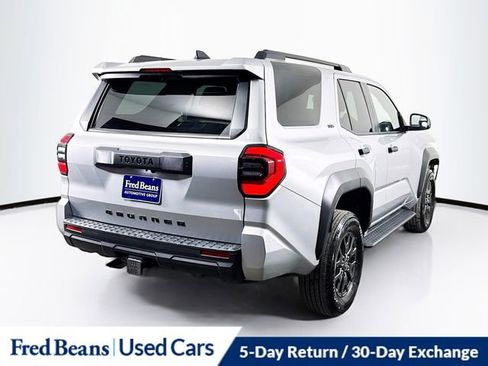 Used 2025 Toyota 4Runner SR5 AWD/4WD image 8