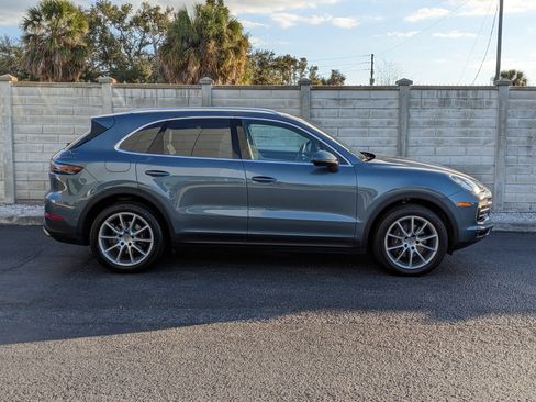 Certified 2019 Porsche Cayenne image 7