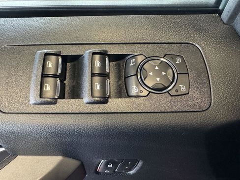 Used 2019 Ford F150 Platinum w/ Equipment Group 701A Luxury image 39