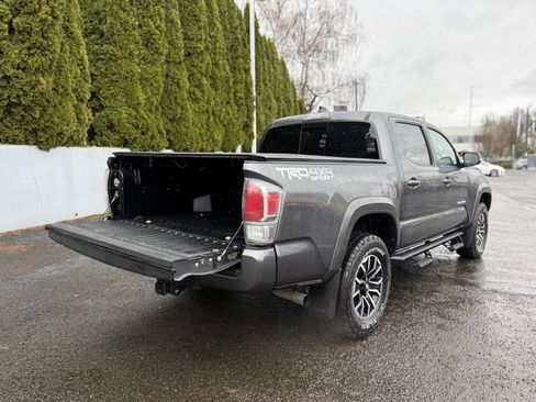 Certified 2022 Toyota Tacoma TRD Sport image 12