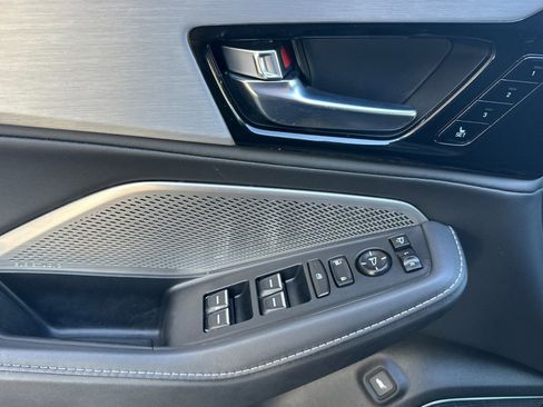 Used 2023 Acura MDX Technology SH-AWD image 12