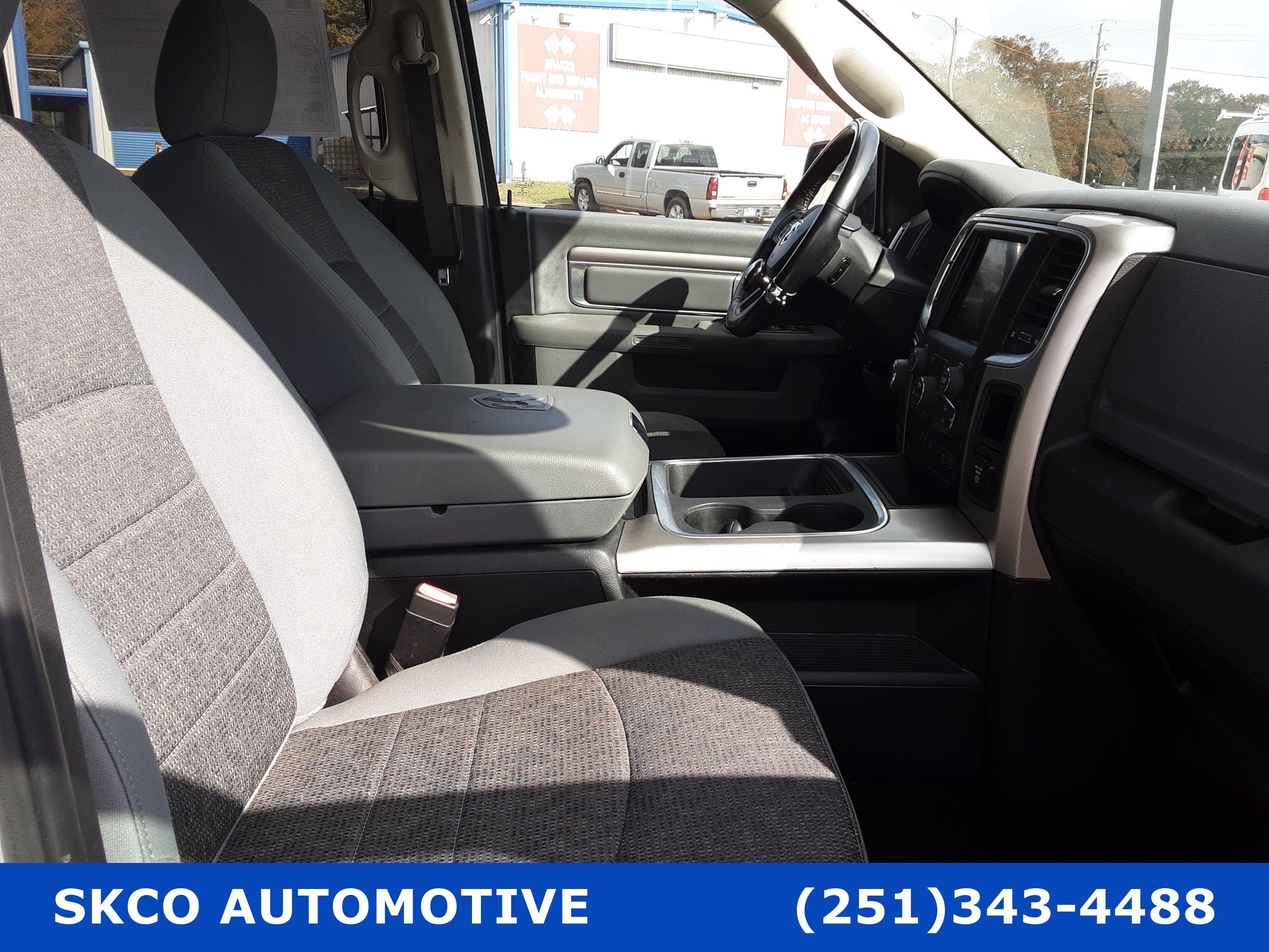 Used 2019 RAM 1500 Big Horn AWD/4WD image 13