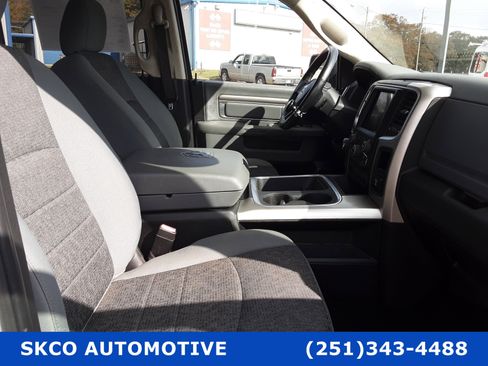 Used 2019 RAM 1500 Big Horn image 13