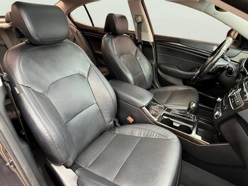 Used 2016 Kia Cadenza Premium FWD image 27