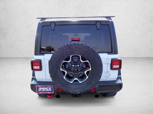 Used 2023 Jeep Wrangler Unlimited Rubicon w/ Cold Weather Group AWD/4WD image 3