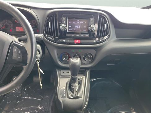 Used 2018 RAM ProMaster City Tradesman FWD image 22