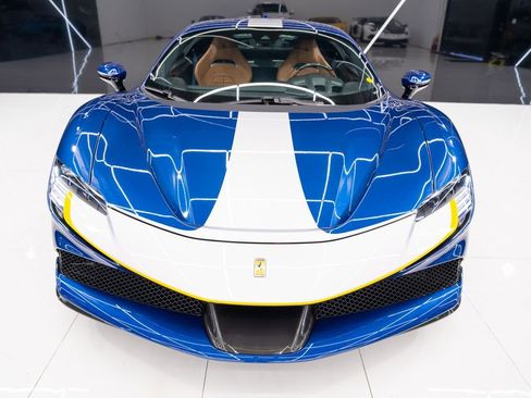 Used 2022 Ferrari SF90 Stradale image 7