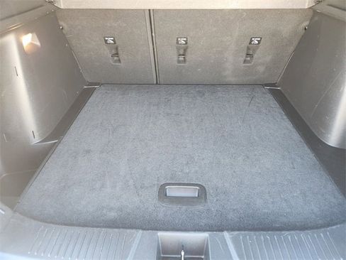 Certified 2024 Chevrolet Trax LT w/ Sunroof Package image 32
