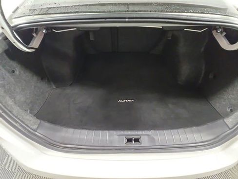 Used 2023 Nissan Altima 2.5 SR FWD image 16