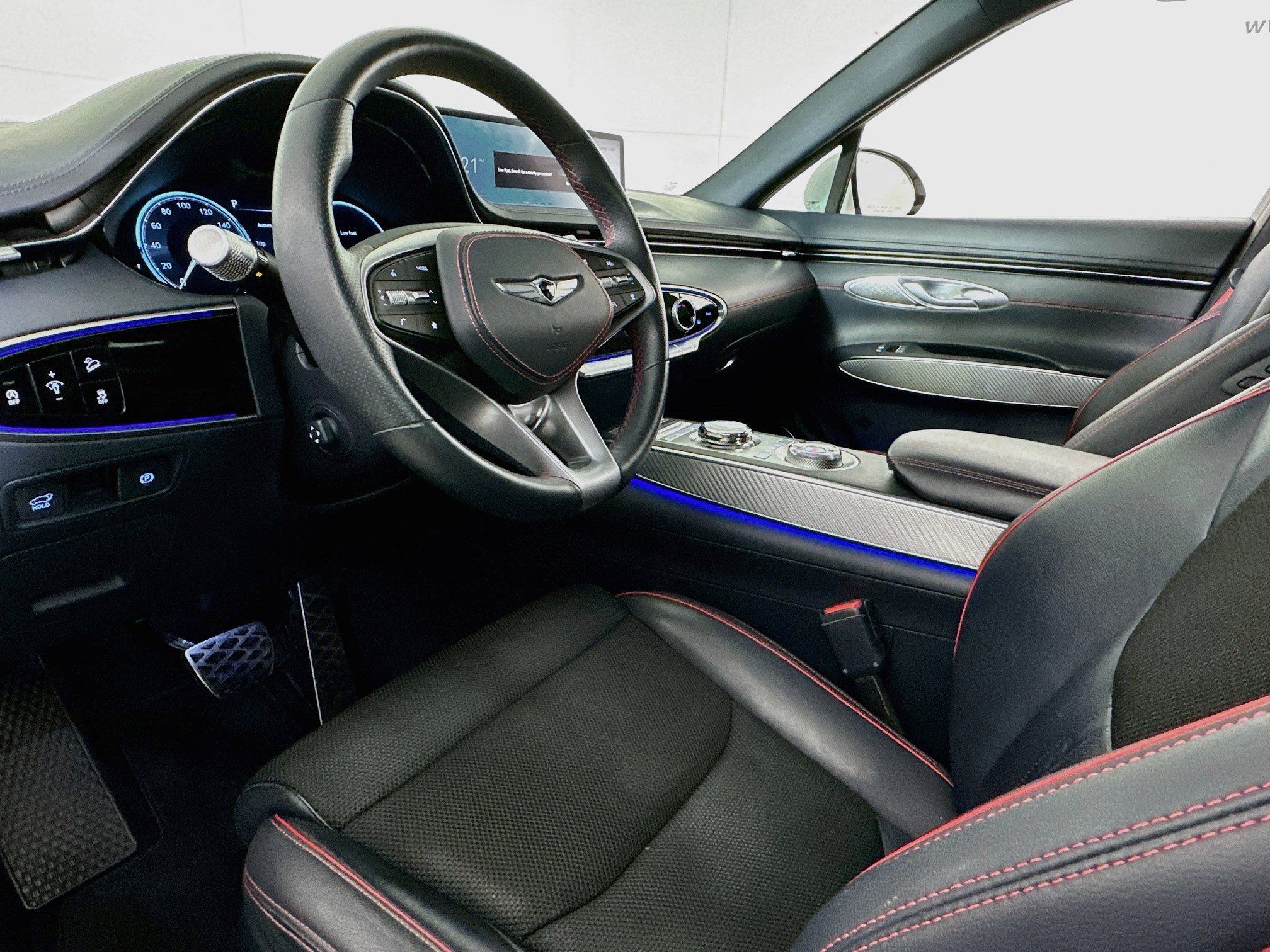 Used 2023 Genesis GV70 2.5T w/ Sport Prestige Package AWD/4WD image 7