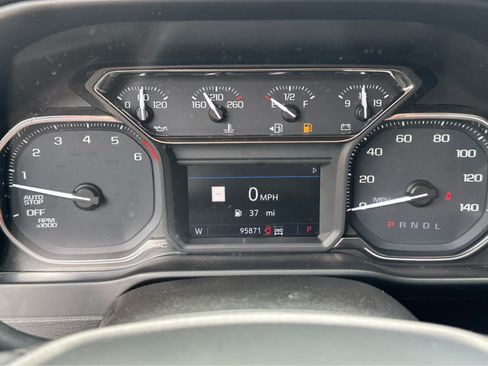 Used 2019 GMC Sierra 1500 AT4 w/ AT4 Preferred Package AWD/4WD image 13