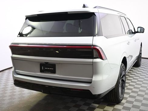 New 2026 Lincoln Navigator L Reserve w/ Jet Appearance Package image 6